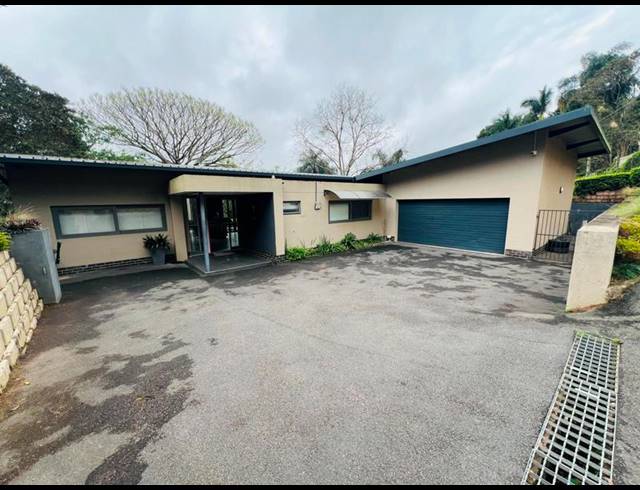 4 BEDROOM HOUSE FOR SALE IN COWIES HILL